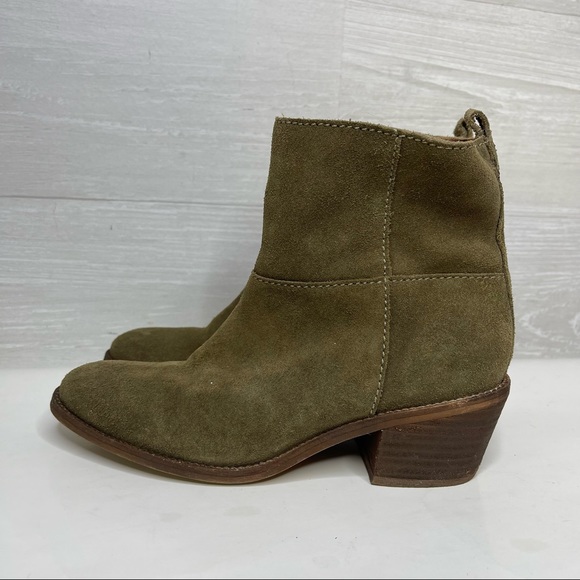 Madewell the Perrie B2070 green/moss suede ankle bootie 6 - Picture 15 of 16